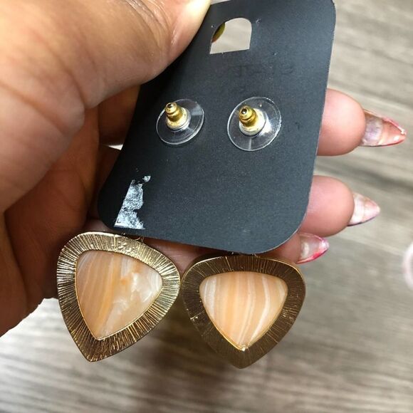 2/$20 Peachy Gold Dangle Drop Earrings - Picture 6 of 6